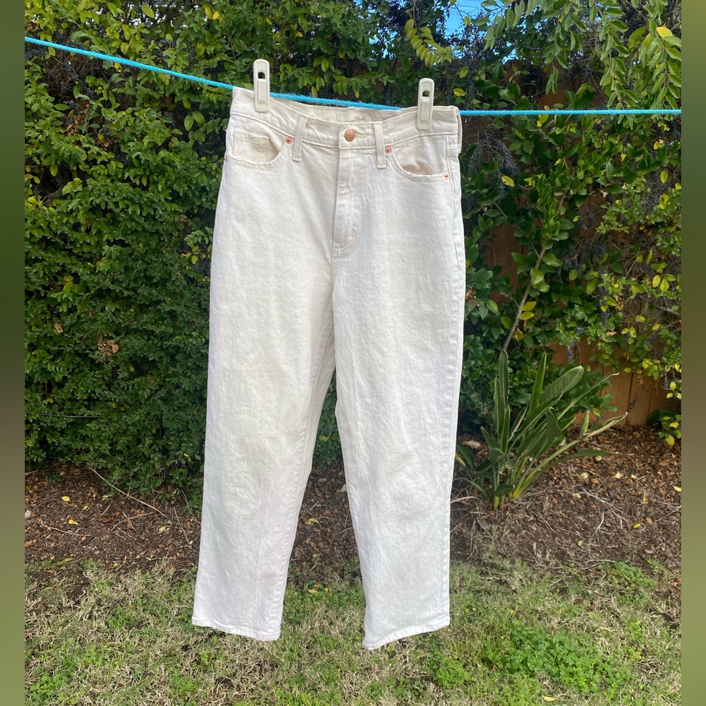 Universal thread off white jeans size 4 27